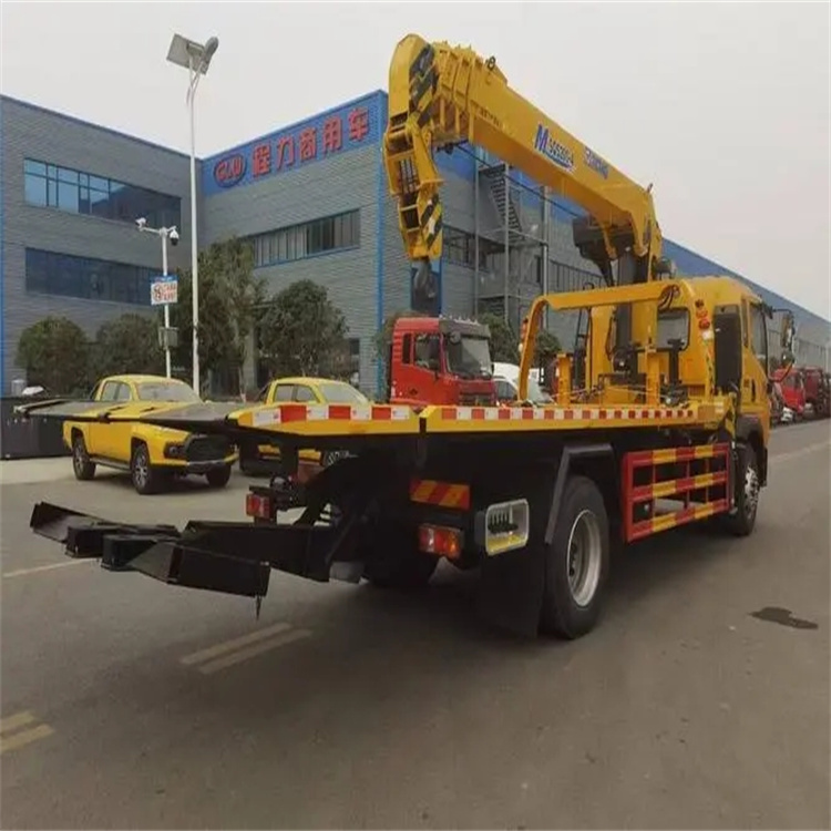 闽清县附近小随车吊出租电话，轻松解决搬运烦恼