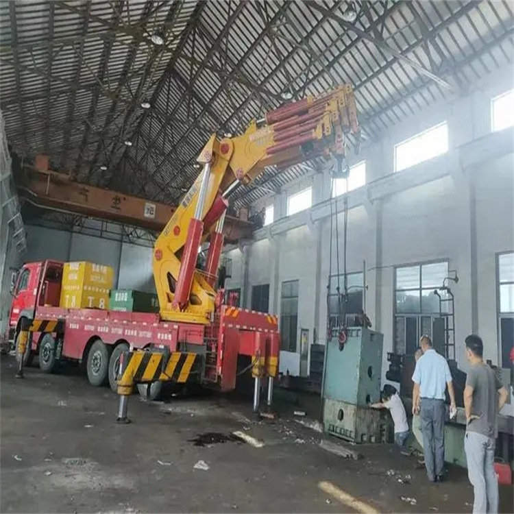 闽清县山区地形租赁哪种吊车最合适？